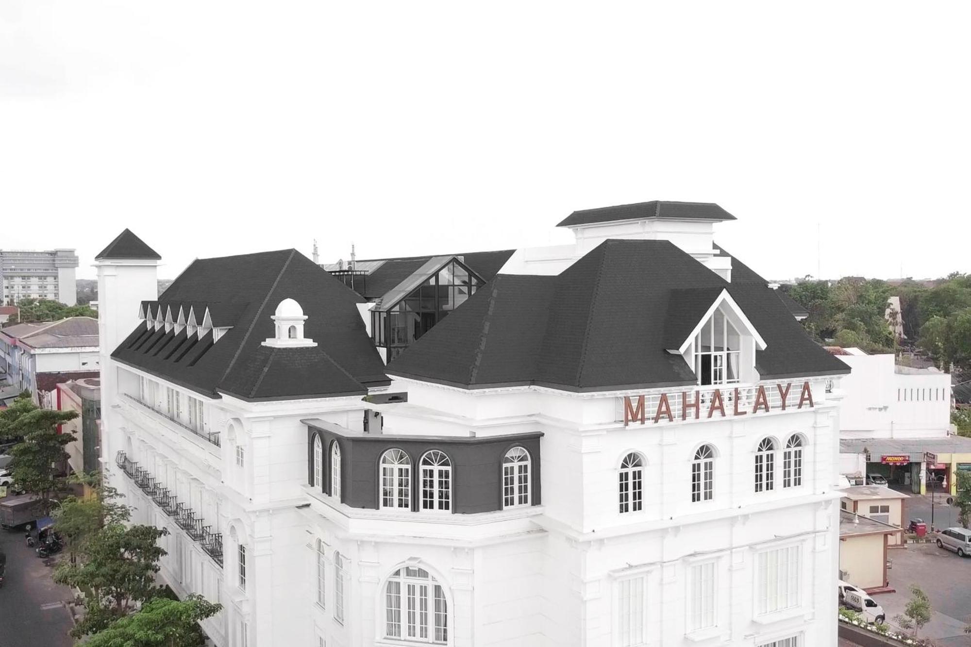 Mahalaya The Legacy Hotel Surakarta  Ngoại thất bức ảnh